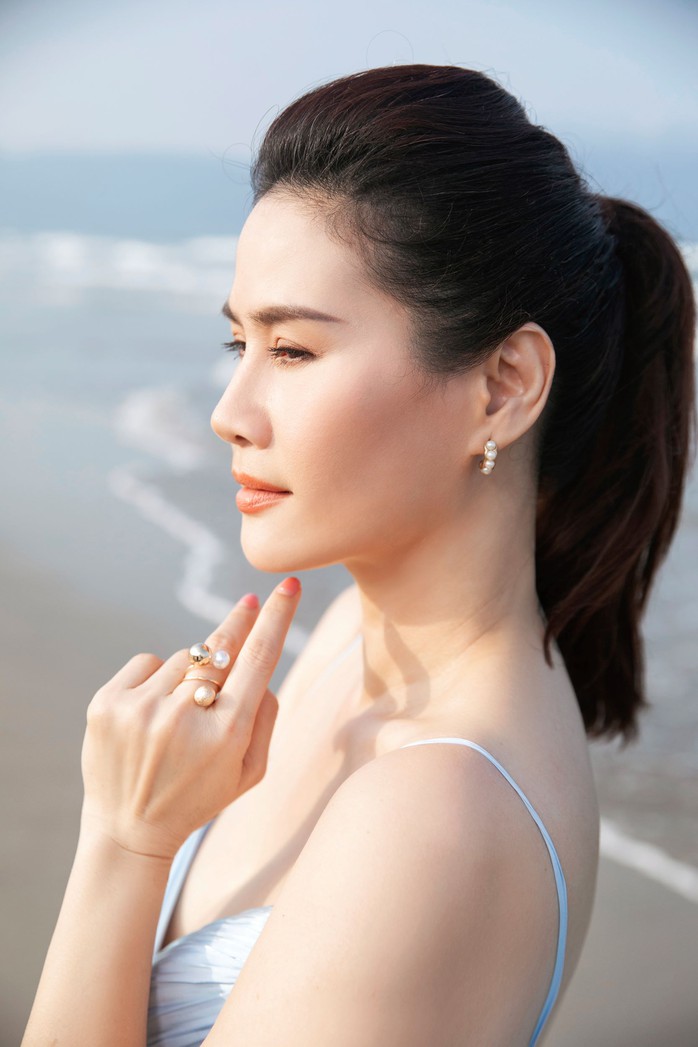 Vẻ đẹp rạng ngời của người đẹp U50 chuyên trị vai ác trên màn ảnh- Ảnh 2. Vẻ đẹp rạng ngời của người đẹp U50 chuyên trị vai ác trên màn ảnh- Ảnh 2.