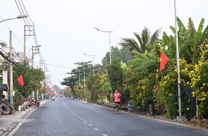 Giải half-marathon “Tự hào Tổ quốc tôi”: Phân luồng giao thông, bảo đảm an toàn- Ảnh 1.