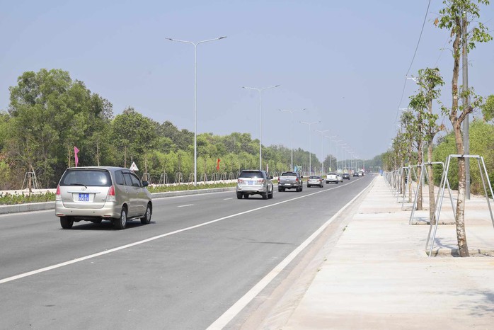 Dự án mở rộng Quốc lộ 13, cầu Bạch Đằng 2... phải hoàn thành trong năm 2024- Ảnh 3. Dự án mở rộng Quốc lộ 13, cầu Bạch Đằng 2... phải hoàn thành trong năm 2024- Ảnh 3.