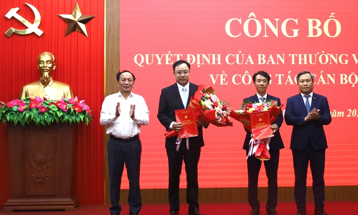 Bầu 2 Bí thư huyện và bổ nhiệm Chánh Văn phòng Tỉnh ủy Quảng Bình- Ảnh 3. Bầu 2 Bí thư huyện và bổ nhiệm Chánh Văn phòng Tỉnh ủy Quảng Bình- Ảnh 3.