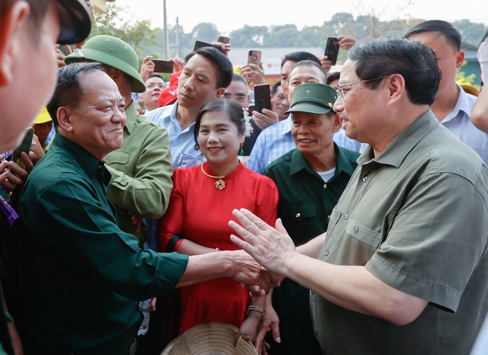 Thủ tướng dâng hương tưởng niệm Đại tướng Võ Nguyên Giáp tại Mường Phăng- Ảnh 3. Thủ tướng dâng hương tưởng niệm Đại tướng Võ Nguyên Giáp tại Mường Phăng- Ảnh 3.