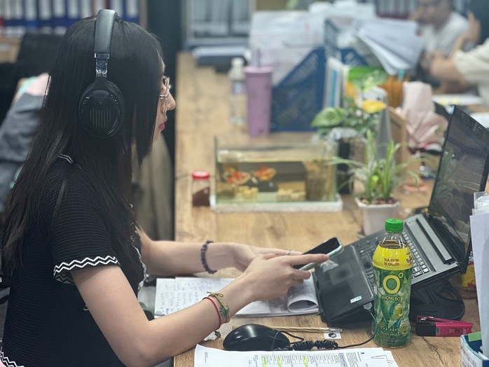 Với nhiều người trẻ, dịp hè luôn được coi là mùa căng thẳng, mệt mỏi nhất chạy deadline giữa nắng nóng gay gắt