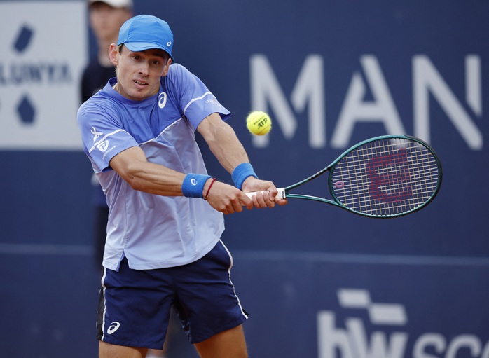 De Minaur buộc Nadal dừng bước ở vòng 2 Barcelona Open- Ảnh 2.