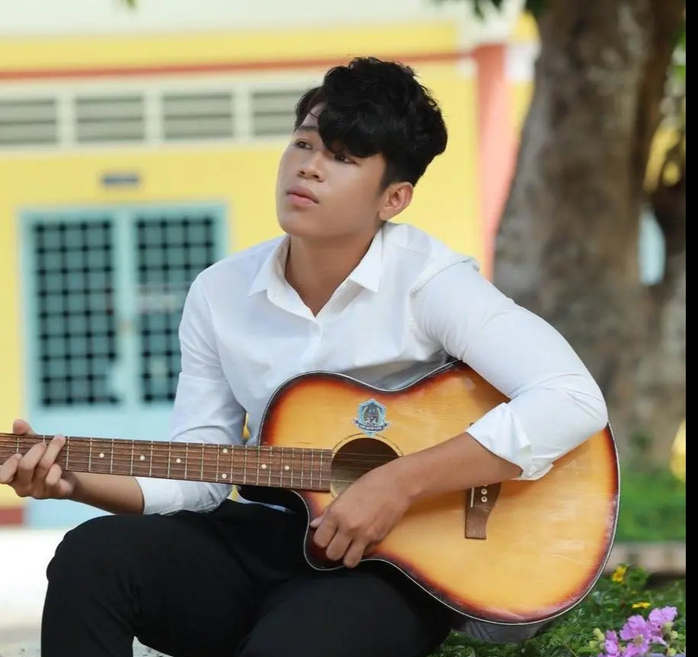 Rapper Nón Lá đang điều trị ung thư, sức khỏe ngày càng yếu- Ảnh 1. Rapper Nón Lá đang điều trị ung thư, sức khỏe ngày càng yếu- Ảnh 1.