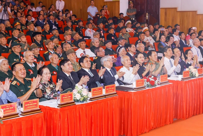 Thủ tướng: Không bao giờ quên những người làm nên Chiến thắng Điện Biên Phủ- Ảnh 4. Thủ tướng: Không bao giờ quên những người làm nên Chiến thắng Điện Biên Phủ- Ảnh 4.