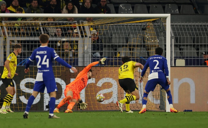 Cựu cầu thủ Man United tỏa sáng, Dortmund quật ngã Atletico Madrid - Ảnh 4. Cựu cầu thủ Man United tỏa sáng, Dortmund quật ngã Atletico Madrid - Ảnh 4.