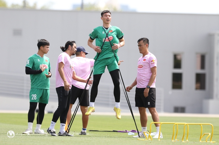 "Người nhện" Quan Văn Chuẩn: U23 Việt Nam đã lên phương án đối phó Kuwait- Ảnh 3. "Người nhện" Quan Văn Chuẩn: U23 Việt Nam đã lên phương án đối phó Kuwait- Ảnh 3.