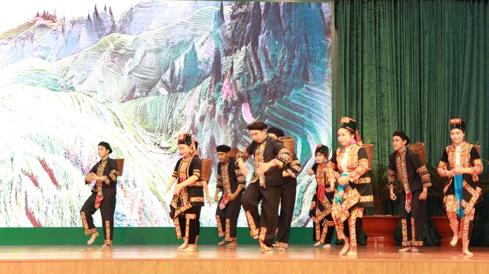Cụ thể hóa đường lối, chính sách trong phát huy bản sắc văn hóa các dân tộc thiểu số- Ảnh 2. Cụ thể hóa đường lối, chính sách trong phát huy bản sắc văn hóa các dân tộc thiểu số- Ảnh 2.