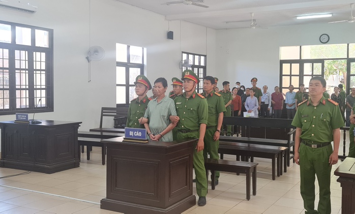 Tuyên tử hình đối tượng mang rựa chém gục 3 người hàng xóm lúc rạng sáng- Ảnh 1. Tuyên tử hình đối tượng mang rựa chém gục 3 người hàng xóm lúc rạng sáng- Ảnh 1.