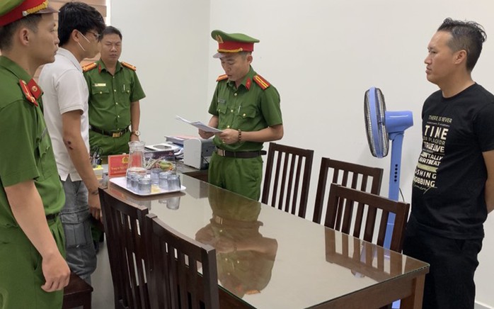 Khởi tố 2 giám đốc doanh nghiệp ở Đà Nẵng và Quảng Nam- Ảnh 1. Khởi tố 2 giám đốc doanh nghiệp ở Đà Nẵng và Quảng Nam- Ảnh 1.