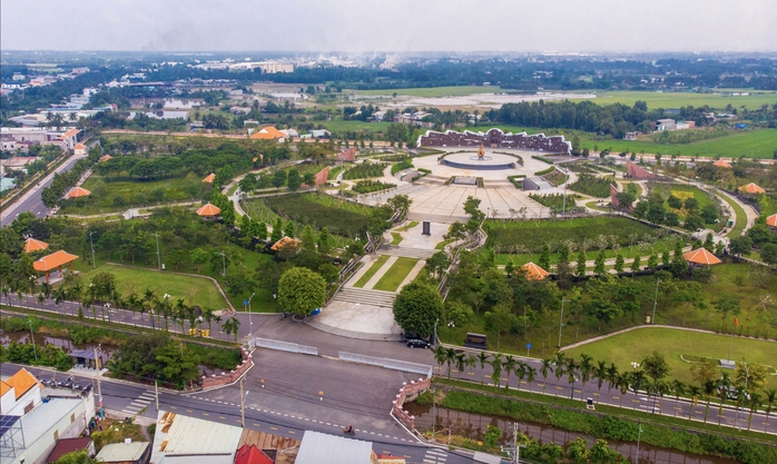 Giải half-marathon “Tự hào Tổ quốc tôi”: Ngày hội của cộng đồng chạy bộ- Ảnh 1.