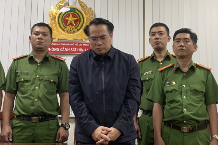 Hành vi nhận hối lộ của hai cựu Cục trưởng Cục Đăng kiểm Việt Nam- Ảnh 2. Hành vi nhận hối lộ của hai cựu Cục trưởng Cục Đăng kiểm Việt Nam- Ảnh 2.