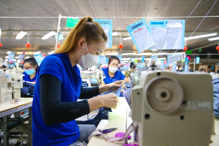 Chú trọng cải thiện môi trường, điều kiện làm việc cho người lao động- Ảnh 2. Chú trọng cải thiện môi trường, điều kiện làm việc cho người lao động- Ảnh 2.