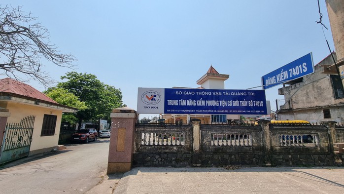 Khởi tố 2 lãnh đạo Trung tâm Đăng kiểm phương tiện cơ giới thủy bộ Quảng Trị- Ảnh 1. Khởi tố 2 lãnh đạo Trung tâm Đăng kiểm phương tiện cơ giới thủy bộ Quảng Trị- Ảnh 1.