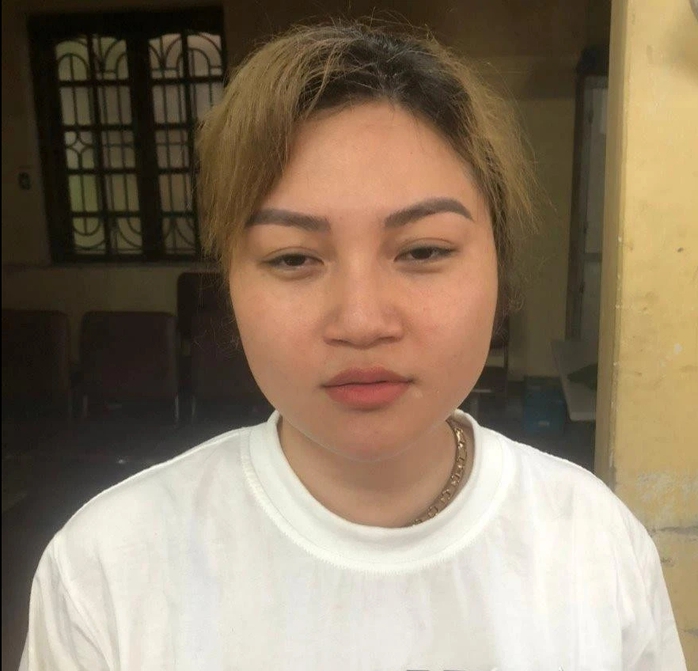 Cô gái dùng hóa đơn chuyển khoản giả để lừa hàng trăm triệu đồng- Ảnh 1. Cô gái dùng hóa đơn chuyển khoản giả để lừa hàng trăm triệu đồng- Ảnh 1.