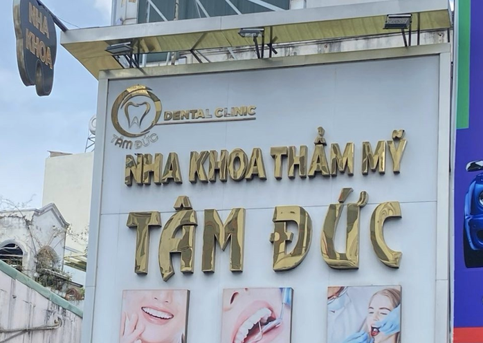Bị đình chỉ nhưng phòng khám nha khoa vẫn ngang nhiên mở cửa - Ảnh 2. Bị đình chỉ nhưng phòng khám nha khoa vẫn ngang nhiên mở cửa - Ảnh 2.