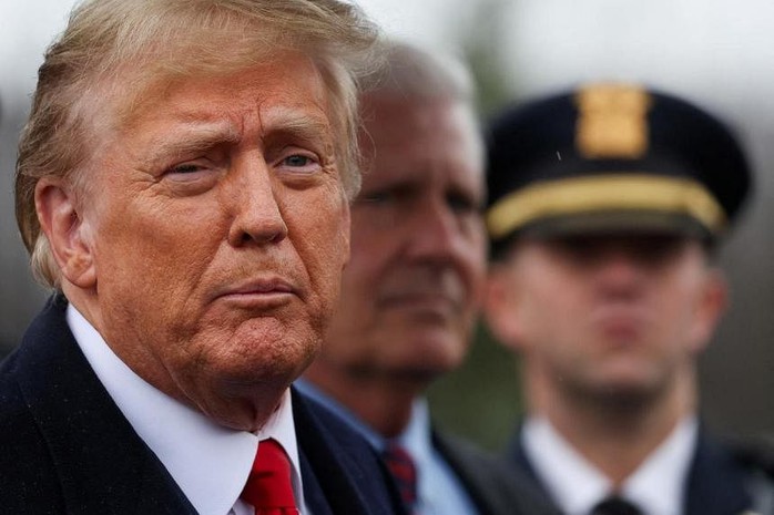 Ông Trump mất 1 tỉ USD giữa lúc “dầu sôi lửa bỏng”- Ảnh 1. Ông Trump mất 1 tỉ USD giữa lúc “dầu sôi lửa bỏng”- Ảnh 1.