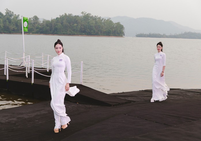 42 thí sinh Hoa hậu Việt Nam Thời đại 2024 được chọn
- Ảnh 9. 42 thí sinh Hoa hậu Việt Nam Thời đại 2024 được chọn
- Ảnh 9.