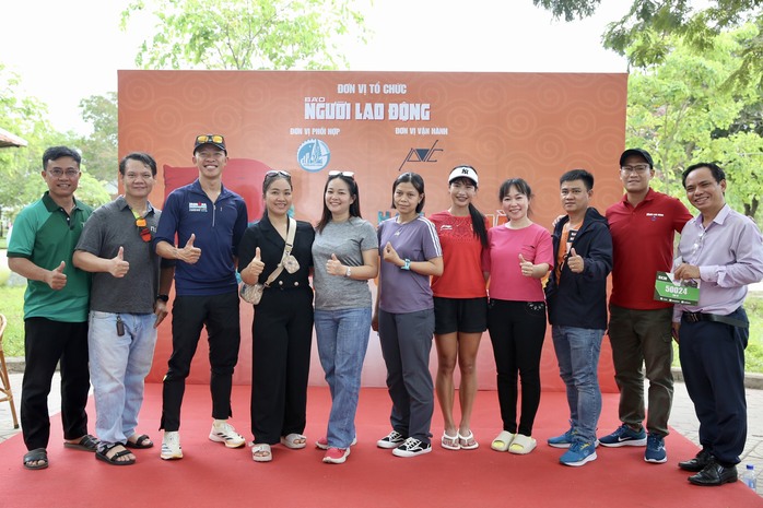 Sôi nổi buổi giao lưu Sôi nổi buổi giao lưu