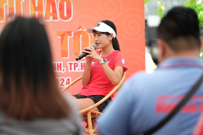 Sôi nổi buổi giao lưu Sôi nổi buổi giao lưu