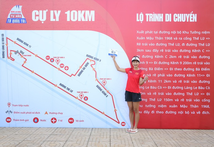 Hàng ngàn runner háo hức chờ tranh tài Giải half-marathon Hàng ngàn runner háo hức chờ tranh tài Giải half-marathon