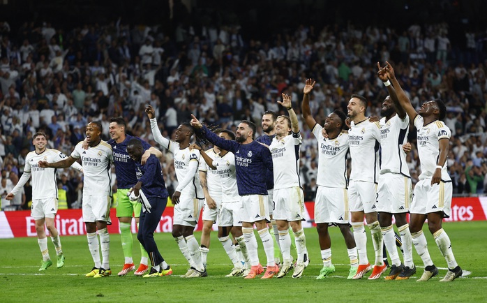 Bellingham lại gieo sầu cho Barcelona, Real Madrid chạm tay vào cúp vô địch - Ảnh 4. Bellingham lại gieo sầu cho Barcelona, Real Madrid chạm tay vào cúp vô địch - Ảnh 4.