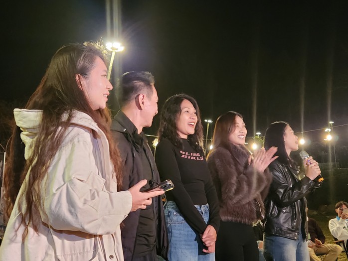 Đinh Y Nhung, Trâm Anh… tụ hội phim trường Lý Hải - Minh Hà- Ảnh 18. Đinh Y Nhung, Trâm Anh… tụ hội phim trường Lý Hải - Minh Hà- Ảnh 18.