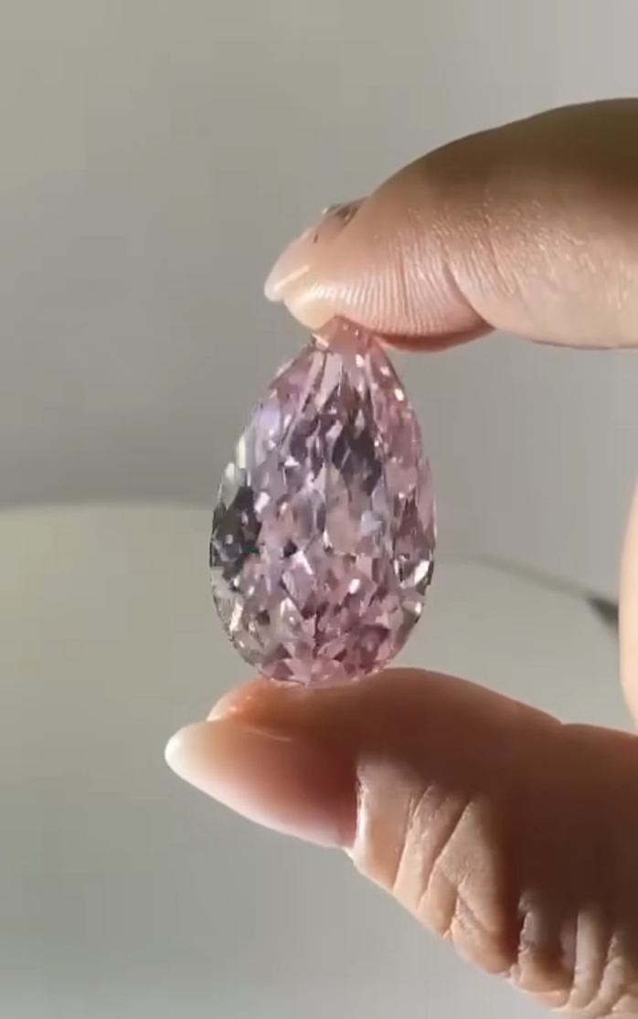 Cách "chữa bách bệnh" của Lý Nhã Kỳ- Ảnh 2. Cách "chữa bách bệnh" của Lý Nhã Kỳ- Ảnh 2.
