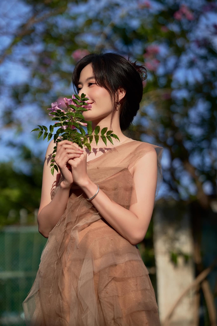 Nam Em thừa nhận thần kinh bất ổn, chồng sắp cưới lên tiếng- Ảnh 2. Nam Em thừa nhận thần kinh bất ổn, chồng sắp cưới lên tiếng- Ảnh 2.