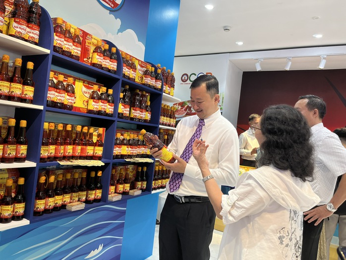 Bình Thuận chào hàng nhiều đặc sản xứ biển tại TP HCM- Ảnh 2. Bình Thuận chào hàng nhiều đặc sản xứ biển tại TP HCM- Ảnh 2.