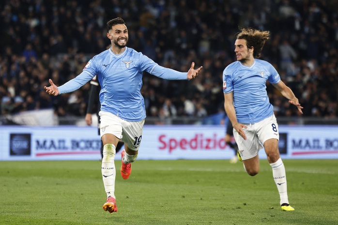 Juventus lọt vào chung kết Coppa Italia sau màn rượt đuổi nghẹt thở- Ảnh 2. Juventus lọt vào chung kết Coppa Italia sau màn rượt đuổi nghẹt thở- Ảnh 2.