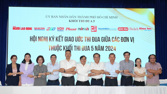 TP HCM: Khối thi đua 5 ký kết giao ước thi đua năm 2024- Ảnh 3. TP HCM: Khối thi đua 5 ký kết giao ước thi đua năm 2024- Ảnh 3.