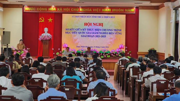 Thừa Thiên - Huế phấn đấu mỗi năm có 2.000 người đi xuất khẩu lao động- Ảnh 1. Thừa Thiên - Huế phấn đấu mỗi năm có 2.000 người đi xuất khẩu lao động- Ảnh 1.