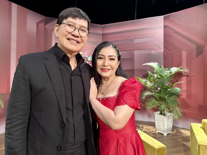 Vì sao NSND Thanh Điền nhận NSND Mỹ Hằng làm con nuôi?- Ảnh 1. Vì sao NSND Thanh Điền nhận NSND Mỹ Hằng làm con nuôi?- Ảnh 1.