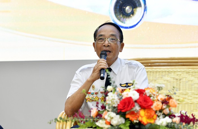 Nguyên phi công Đoàn bay 919 kể về giây phút sinh tử giữa không trung- Ảnh 7. Nguyên phi công Đoàn bay 919 kể về giây phút sinh tử giữa không trung- Ảnh 7.