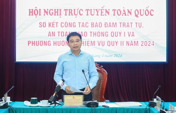 Bộ trưởng GTVT Nguyễn Văn Thắng đề nghị phạt nguội người đi xe máy vi phạm giao thông- Ảnh 1. Bộ trưởng GTVT Nguyễn Văn Thắng đề nghị phạt nguội người đi xe máy vi phạm giao thông- Ảnh 1.