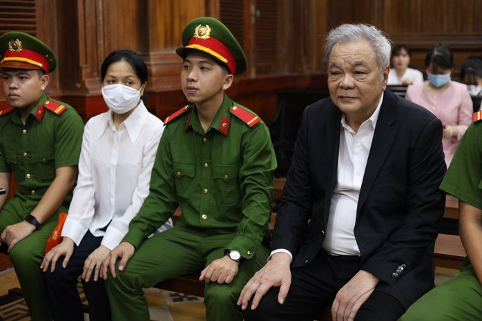 Ông Trần Quí Thanh nói lời sau cùng trước khi HĐXX nghị án- Ảnh 1. Ông Trần Quí Thanh nói lời sau cùng trước khi HĐXX nghị án- Ảnh 1.