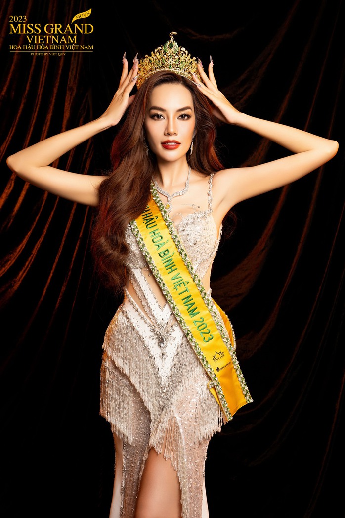 Hoãn xử vụ kiện liên quan hoa hậu Lê Hoàng Phương- Ảnh 3. Hoãn xử vụ kiện liên quan hoa hậu Lê Hoàng Phương- Ảnh 3.