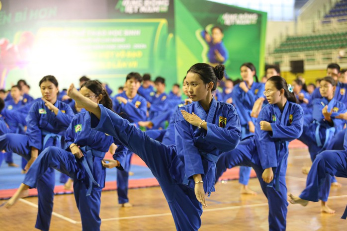 Hơn 1.500 VĐV tranh tài Giải Vovinam Hội khoẻ Phù Đổng TP HCM năm học 2023-2024- Ảnh 4. Hơn 1.500 VĐV tranh tài Giải Vovinam Hội khoẻ Phù Đổng TP HCM năm học 2023-2024- Ảnh 4.