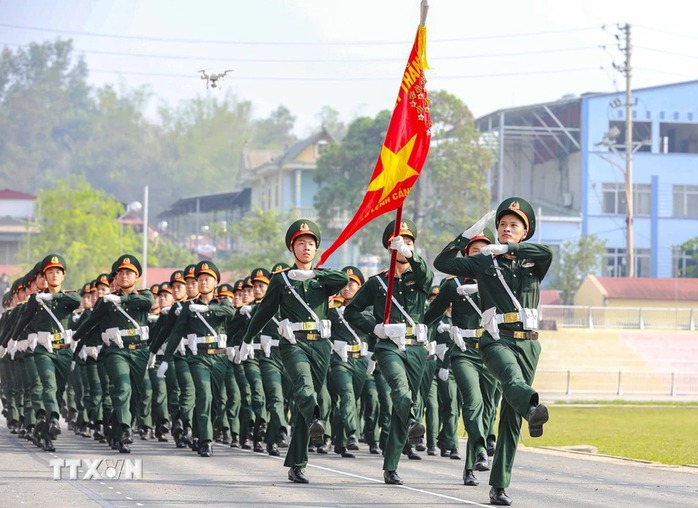 Bộ Quốc phòng hợp luyện lực lượng diễu binh, diễu hành tại Điện Biên Phủ- Ảnh 4. Bộ Quốc phòng hợp luyện lực lượng diễu binh, diễu hành tại Điện Biên Phủ- Ảnh 4.