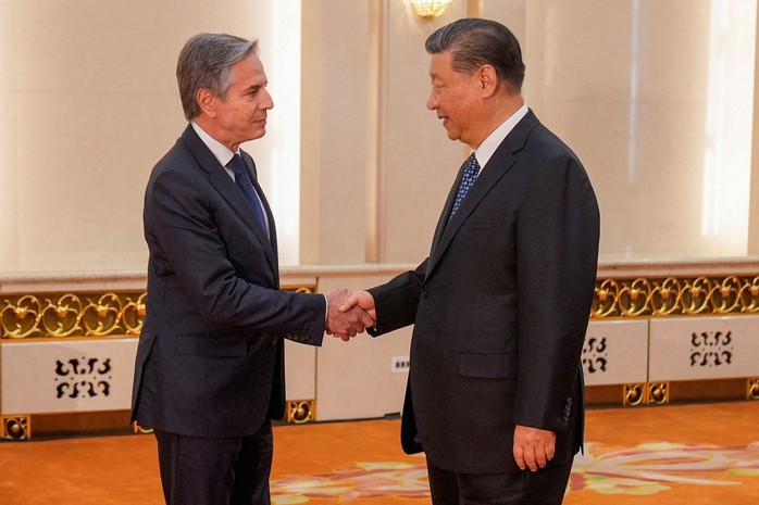 Chủ tịch Trung Quốc Tập Cận Bình tiếp Ngoại trưởng Mỹ Antony Blinken tại Đại lễ đường Nhân dân ở Bắc Kinh hôm 26-4 Ảnh: REUTERS Chủ tịch Trung Quốc Tập Cận Bình tiếp Ngoại trưởng Mỹ Antony Blinken tại Đại lễ đường Nhân dân ở Bắc Kinh hôm 26-4 Ảnh: REUTERS