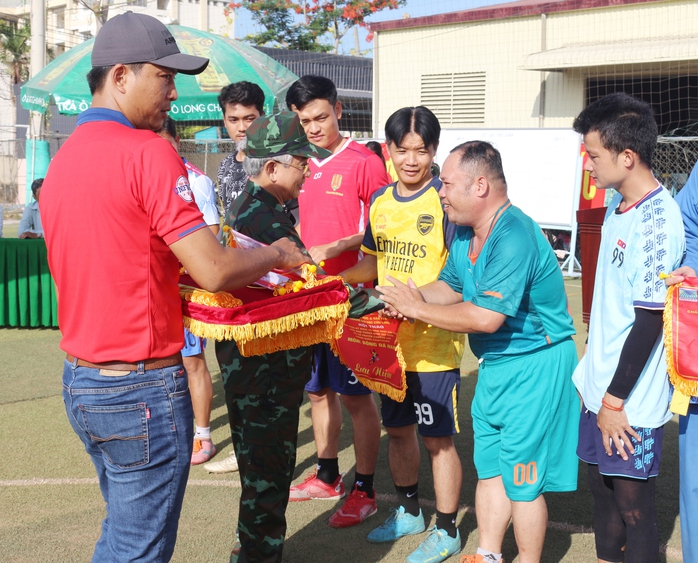 500 vận động viên tham gia hội thao tại Trường ĐH Cửu Long- Ảnh 2. 500 vận động viên tham gia hội thao tại Trường ĐH Cửu Long- Ảnh 2.