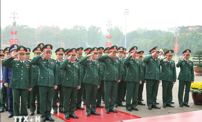 Lãnh đạo Đảng, Nhà nước vào Lăng viếng Chủ tịch Hồ Chí Minh- Ảnh 4.