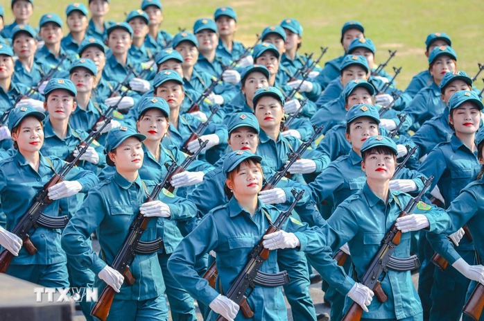 Bộ Quốc phòng hợp luyện lực lượng diễu binh, diễu hành tại Điện Biên Phủ- Ảnh 6. Bộ Quốc phòng hợp luyện lực lượng diễu binh, diễu hành tại Điện Biên Phủ- Ảnh 6.