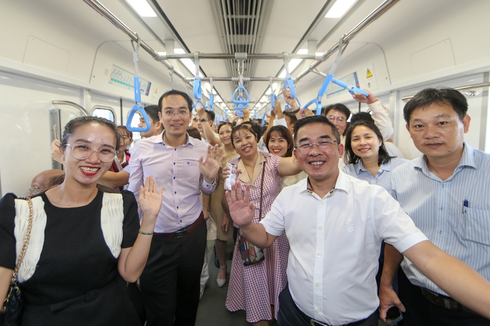 Làm metro với tinh thần và ý chí "đường dây 500KV Bắc – Nam"- Ảnh 4. Làm metro với tinh thần và ý chí "đường dây 500KV Bắc – Nam"- Ảnh 4.