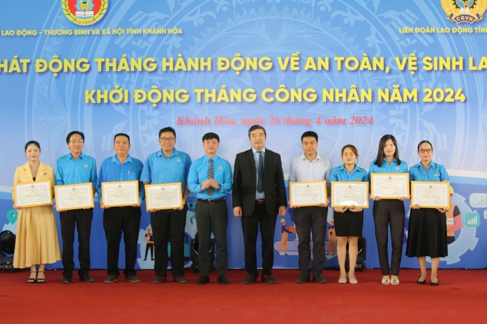 Khánh Hoà khởi động Tháng Công nhân- Ảnh 8.