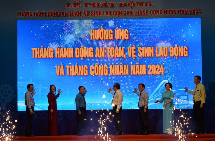 Quảng Ngãi: Phát động Tháng hành động về an toàn, vệ sinh lao động và Tháng Công nhân năm 2024 - Ảnh 1. Quảng Ngãi: Phát động Tháng hành động về an toàn, vệ sinh lao động và Tháng Công nhân năm 2024 - Ảnh 1.