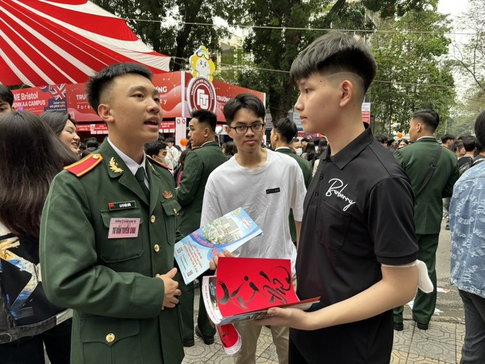 Tổ chức kỳ thi riêng cho các trường quân đội- Ảnh 2. Tổ chức kỳ thi riêng cho các trường quân đội- Ảnh 2.