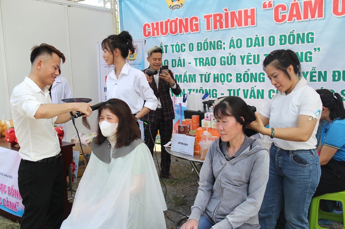 Tháng Công nhân tiếp sức hàng ngàn đoàn viên-lao động khó khăn- Ảnh 2.