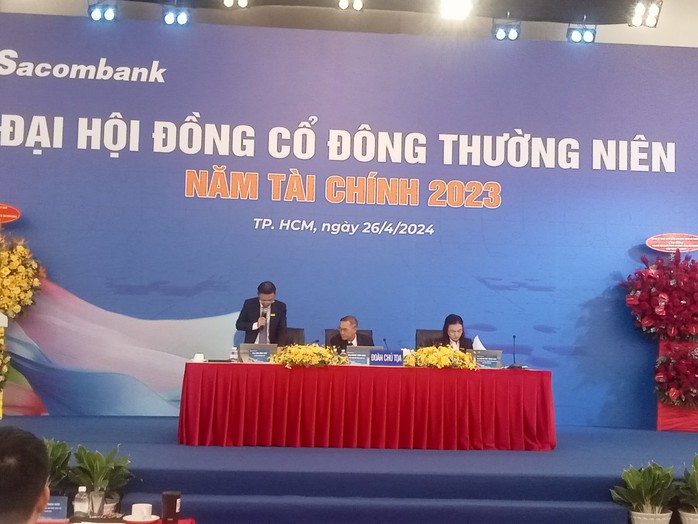 Ông Dương Công Minh: "Tôi không dính dáng đến vụ án Vạn Thịnh Phát và bà Trương Mỹ Lan!"- Ảnh 1. Ông Dương Công Minh: "Tôi không dính dáng đến vụ án Vạn Thịnh Phát và bà Trương Mỹ Lan!"- Ảnh 1.